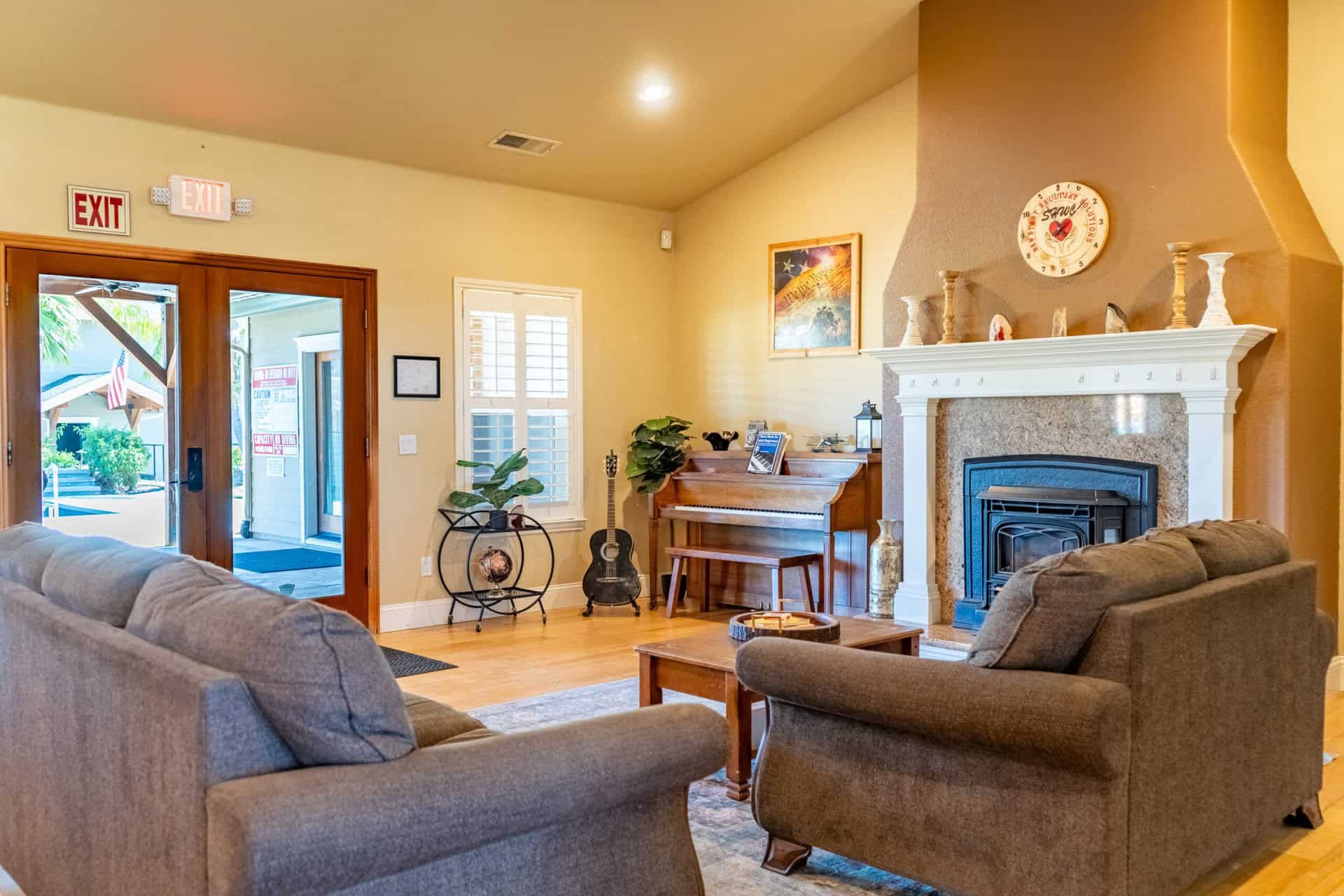 Living room at our rehab in Sacramento, CA.