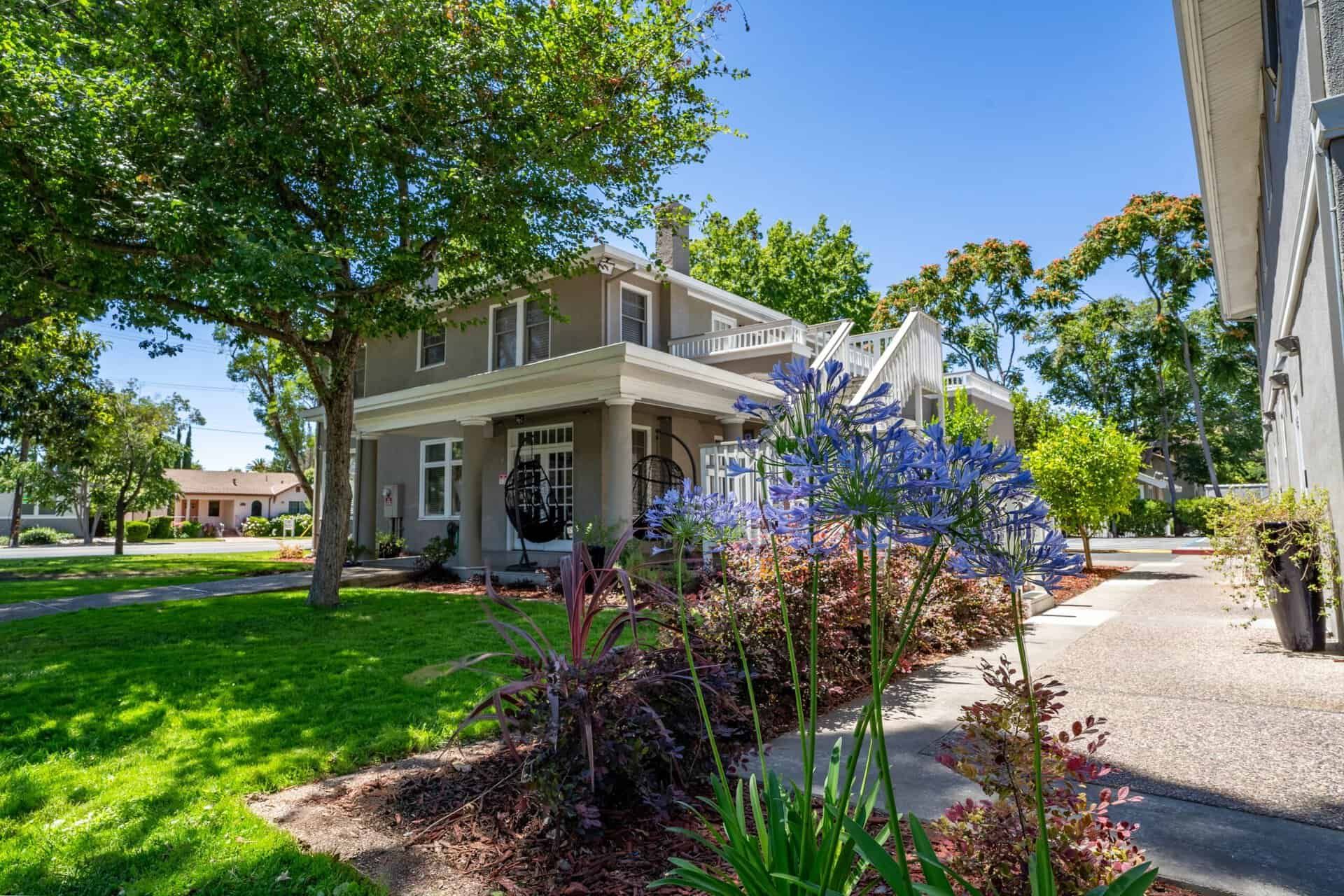 Exterior view of our rehab in Concord CA.